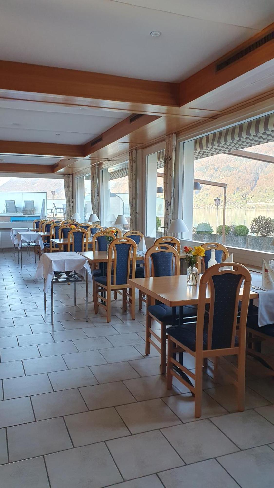 Hotel Strandhotel Iseltwald Exterior photo